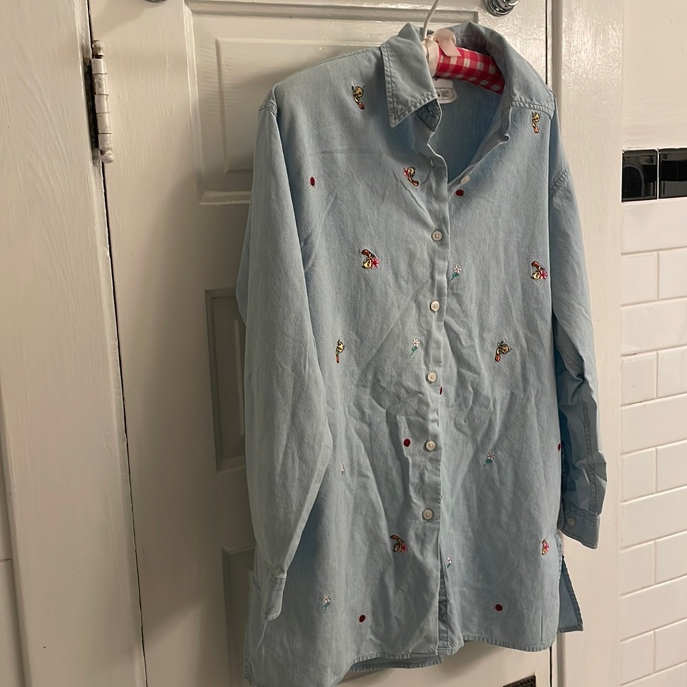 Vintage 1999 Warner brothers looney toons tweety bird garden denim top